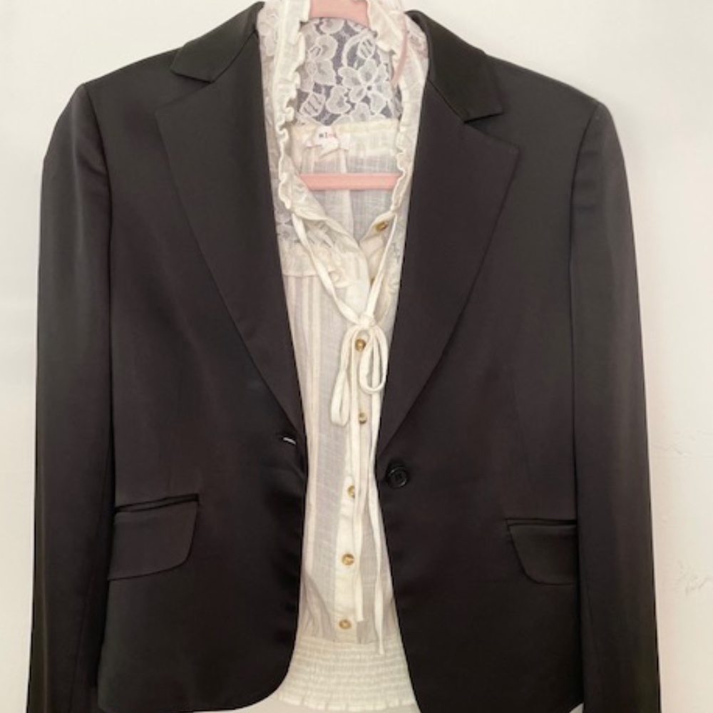 BCBGMAXARIA